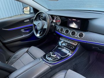 Mercedes-Benz E-Klasse 200 Sedan, Trekhaak - Dodehoekassistent - Camera - Multibeam LED