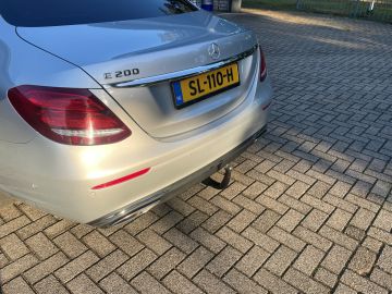 Mercedes-Benz E-Klasse 200 Sedan, Trekhaak - Dodehoekassistent - achteruitrijcamera
