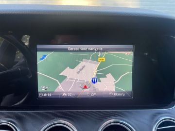 Mercedes-Benz E-Klasse 200 Sedan, Trekhaak - Dodehoekassistent - achteruitrijcamera