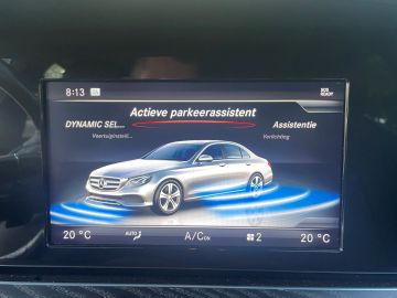 Mercedes-Benz E-Klasse 200 Sedan, Trekhaak - Dodehoekassistent - achteruitrijcamera