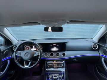 Mercedes-Benz E-Klasse 200 Sedan, Trekhaak - Dodehoekassistent - Camera - Multibeam LED