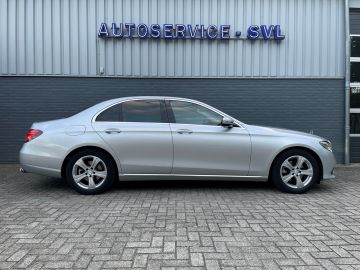Mercedes-Benz E-Klasse 200 Sedan, Trekhaak - Dodehoekassistent - Camera - Multibeam LED