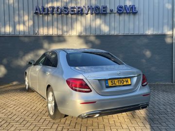 Mercedes-Benz E-Klasse 200 Sedan, Trekhaak - Dodehoekassistent - achteruitrijcamera