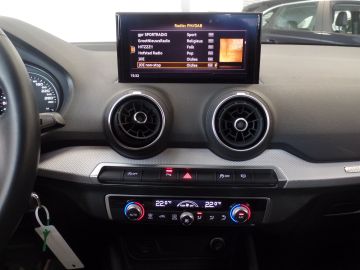 Audi Q2 30 TFSI Pro Line Apple Carplay, Clima controle, Cruise controle, 