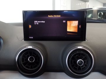 Audi Q2 30 TFSI Pro Line Apple Carplay, Clima controle, Cruise controle, 