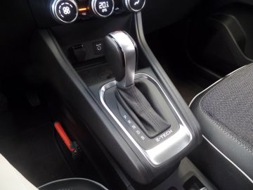 Renault Captur 1.6 E-Tech Plug-in Hybrid 160 Intens Navigatie, Achteruitrijcamer