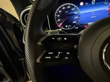 Mercedes-Benz GLC 200 4-Matic AMG STYLING-PANORAMADAK-TREKHAAK-CAMERA-APPLE CARPLAY