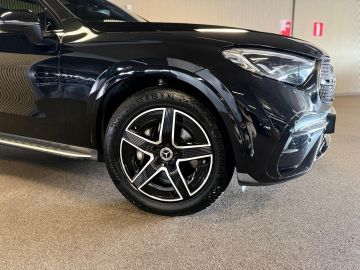 Mercedes-Benz GLC 200 4-Matic AMG STYLING-PANORAMADAK-TREKHAAK-CAMERA-APPLE CARPLAY