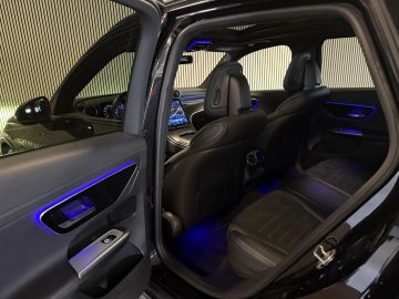 Mercedes-Benz GLC 200 4-Matic AMG STYLING-PANORAMADAK-TREKHAAK-CAMERA-APPLE CARPLAY