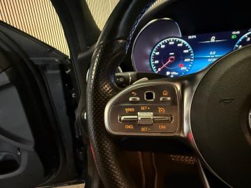 Mercedes-Benz C-Klasse 180 AMG STYLING-CAMERA-DIGI DASH-APPLE CARPLAY-DODEHOEK-COMPLEET
