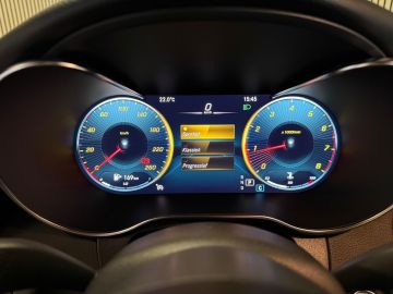 Mercedes-Benz C-Klasse 180 AMG STYLING-CAMERA-DIGI DASH-APPLE CARPLAY-DODEHOEK-COMPLEET