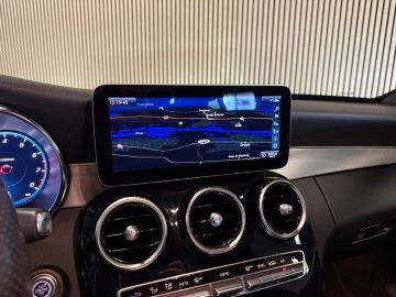 Mercedes-Benz C-Klasse 180 AMG STYLING-CAMERA-DIGI DASH-APPLE CARPLAY-DODEHOEK-COMPLEET