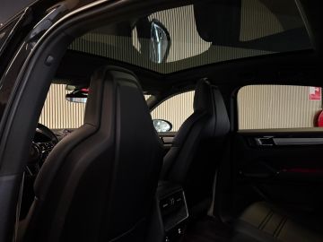 Porsche Cayenne Coupe 3.0 E-Hybrid Platinum Edition-LUCHTV.-PANO-STOELEN 18 VOUDI