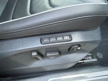 Volkswagen Tiguan 1.4 TSI eHybrid Elegance - Trekhaak - Pano - 360gr - Dodehoekassi
