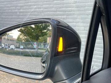 Volkswagen Tiguan 1.4 TSI eHybrid Elegance - Trekhaak - Pano - 360gr - Dodehoekassi