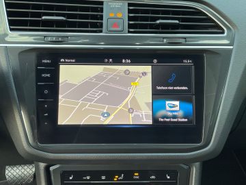 Volkswagen Tiguan 1.4 TSI eHybrid Elegance - Trekhaak - Pano - 360gr - Dodehoekassi