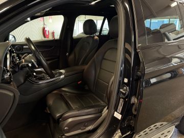 Mercedes-Benz GLC 250 4 Matic AMG STYLING-PANORAMA-NIGHT-TREKHAAK-COMPLEET