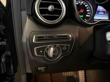 Mercedes-Benz GLC 250 4 Matic AMG STYLING-PANORAMA-NIGHT-TREKHAAK-COMPLEET