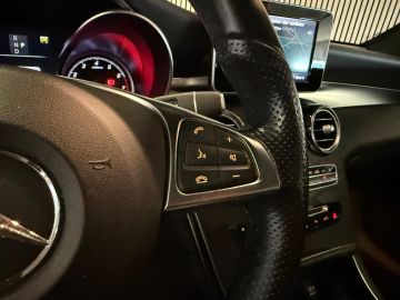 Mercedes-Benz GLC 250 4 Matic AMG STYLING-PANORAMA-NIGHT-TREKHAAK-COMPLEET