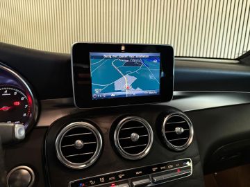 Mercedes-Benz GLC 250 4 Matic AMG STYLING-PANORAMA-NIGHT-TREKHAAK-COMPLEET