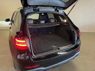 Mercedes-Benz GLC 250 4 Matic AMG STYLING-PANORAMA-NIGHT-TREKHAAK-COMPLEET