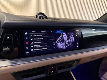 Porsche Cayenne 3.0 E-Hybrid SPORT DESIGN-PANORAMA-LUCHTV.-STOELEN 18 VOUDIG-NPR.