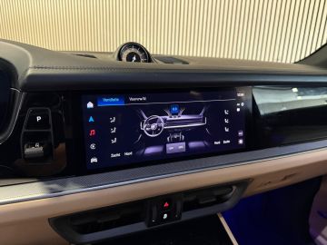 Porsche Cayenne 3.0 E-Hybrid SPORT DESIGN-PANORAMA-LUCHTV.-STOELEN 18 VOUDIG-NPR.