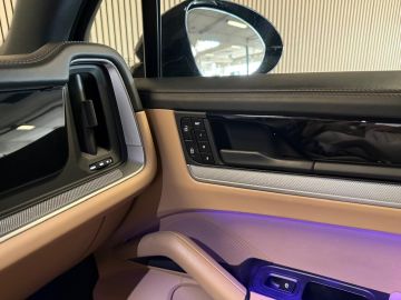 Porsche Cayenne 3.0 E-Hybrid SPORT DESIGN-PANORAMA-LUCHTV.-STOELEN 18 VOUDIG-NPR.