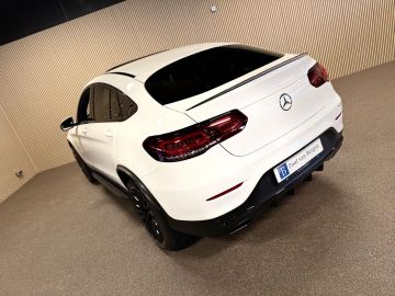 Mercedes-Benz GLC Coupé 300e 4MATIC AMG STYLING-SCHUIFDAK-21 INCH-CAMERA-DAB