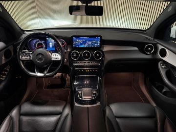 Mercedes-Benz GLC Coupé 300e 4MATIC AMG STYLING-SCHUIFDAK-21 INCH-CAMERA-DAB