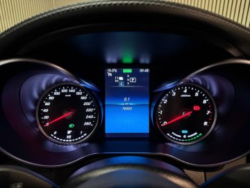 Mercedes-Benz GLC Coupé 300e 4MATIC AMG STYLING-SCHUIFDAK-21 INCH-CAMERA-DAB
