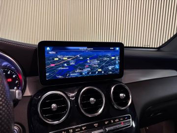 Mercedes-Benz GLC Coupé 300e 4MATIC AMG STYLING-SCHUIFDAK-21 INCH-CAMERA-DAB