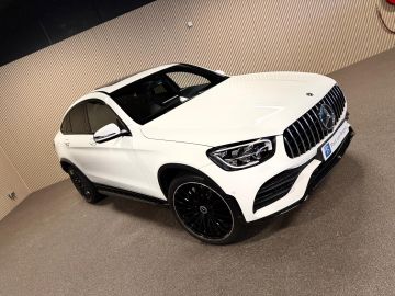 Mercedes-Benz GLC Coupé 300e 4MATIC AMG STYLING-SCHUIFDAK-21 INCH-CAMERA-DAB