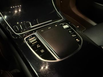 Mercedes-Benz GLC Coupé 300e 4MATIC AMG STYLING-SCHUIFDAK-21 INCH-CAMERA-DAB