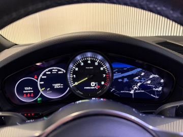 Porsche Cayenne Coupé 3.0 E-Hybrid SPORT DESIGN-LUCHTVERING-PANORAMA-SPORT CHRONO