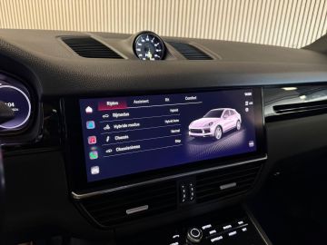 Porsche Cayenne Coupé 3.0 E-Hybrid SPORT DESIGN-LUCHTVERING-PANORAMA-SPORT CHRONO