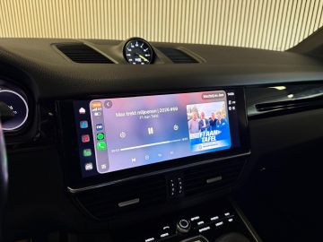 Porsche Cayenne Coupé 3.0 E-Hybrid SPORT DESIGN-LUCHTVERING-PANORAMA-SPORT CHRONO