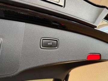 Porsche Cayenne Coupé 3.0 E-Hybrid SPORT DESIGN-LUCHTVERING-PANORAMA-SPORT CHRONO