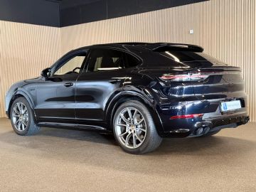 Porsche Cayenne Coupé 3.0 E-Hybrid SPORT DESIGN-LUCHTVERING-PANORAMA-SPORT CHRONO