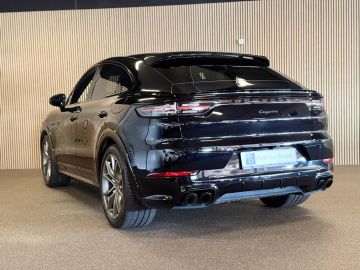 Porsche Cayenne Coupé 3.0 E-Hybrid SPORT DESIGN-LUCHTVERING-PANORAMA-SPORT CHRONO
