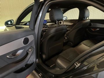 Mercedes-Benz C-Klasse 180 AMG STYLING-CAMERA-DIGI DASH-APPLE CARPLAY-DODEHOEK-COMPLEET