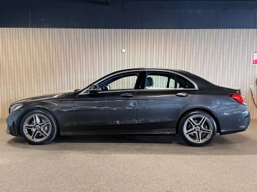 Mercedes-Benz C-Klasse 180 AMG STYLING-CAMERA-DIGI DASH-APPLE CARPLAY-DODEHOEK-COMPLEET