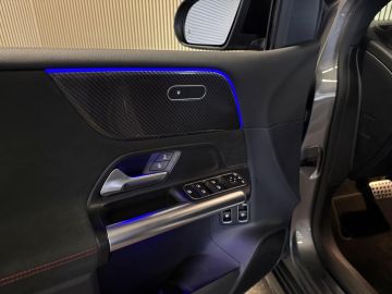 Mercedes-Benz B-Klasse 250e AMG STYLING-PANORAMA-NIGHT PAKKET-CAMERA-KEYLESS-BTW