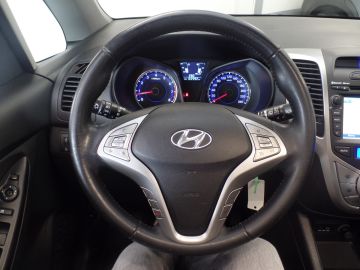 Hyundai Ix20 1.6i i-Vision Navigatie, Achteruitrijcamera, Pano/schuifdak, Clim