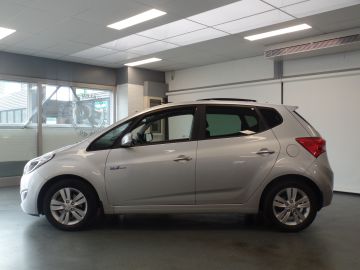Hyundai Ix20 1.6i i-Vision Navigatie, Achteruitrijcamera, Pano/schuifdak, Clim