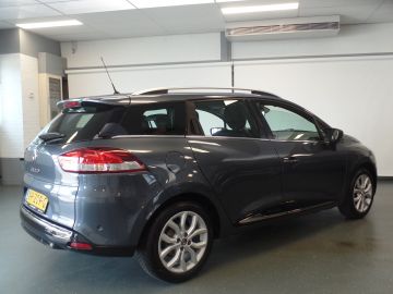 Renault Clio Estate 0.9 TCe Intens Navigatie, Achteruitrijcamera, Clima contro