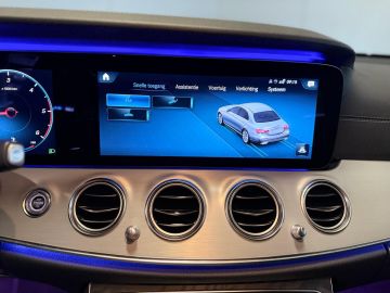 Mercedes-Benz E-Klasse 220D AMG STYLING-FACELIFT-360 CAMERA-SFEERVERLICHTING-WIDESCREEN-