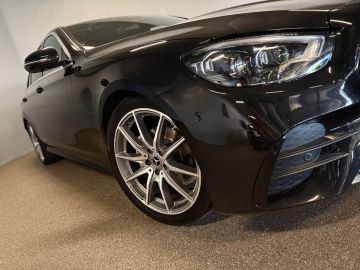 Mercedes-Benz E-Klasse 220D AMG STYLING-FACELIFT-360 CAMERA-SFEERVERLICHTING-WIDESCREEN-