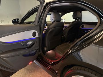 Mercedes-Benz E-Klasse 220D AMG STYLING-FACELIFT-360 CAMERA-SFEERVERLICHTING-WIDESCREEN-