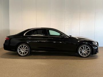 Mercedes-Benz E-Klasse 220D AMG STYLING-FACELIFT-360 CAMERA-SFEERVERLICHTING-WIDESCREEN-